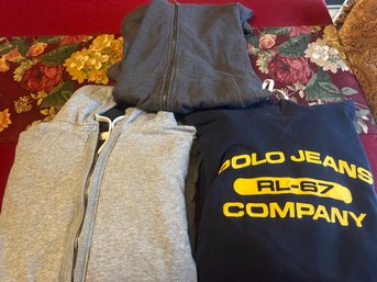 3 Mens XL Sweatshirts