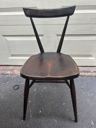 Simple Modern Chair MCM