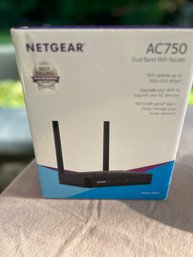 Net Gear Dual Band Router