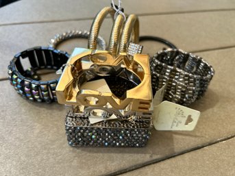 Costume Jewelry Lot: Fun Bracelets