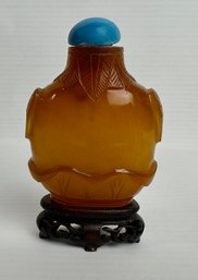 Chinese Carved Agate Snuff Bottle