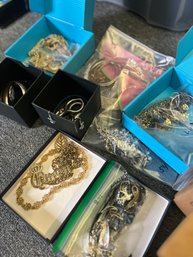 Unclaimed Lots: Jewelry Grab Bag