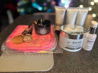 Stocking Stuffers: Makeup Removal And Brush Cleaning