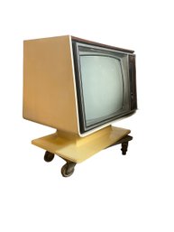 Mcm 25 Solid State Chromacolor II Console Tv
