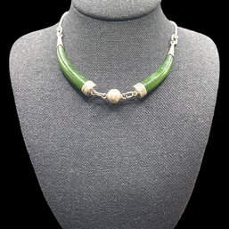 Vintage Sterling Silver Double Green Jade Horn Pendant Collar Necklace