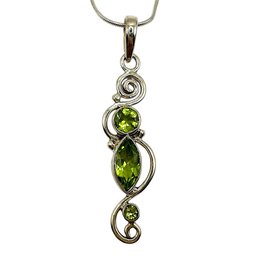 Vintage Sterling Silver Round Snake Chain Necklace With Peridot Geometric Pendant