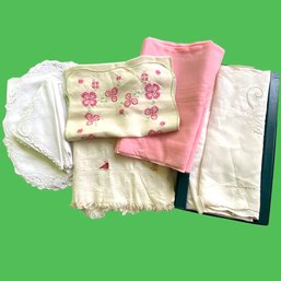 Collection Of Vintage Irish Table Linens (T)