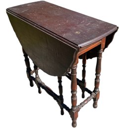 Antique Imperial Furniture Mahogany Gate Leg Drop Leaf Table