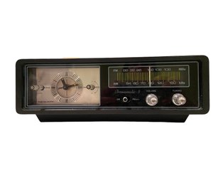 Vintage Chronomatic #9  Alarm Clock Radio By Realistic