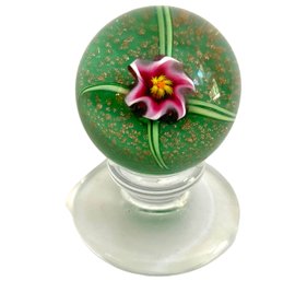 1950s Charles Kaziun Pink Spider Lilly Miniature Pedestal Paperweight (F)