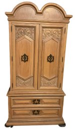 LANE /UNITED Furniture Wooden Armoire