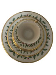 Set Of Lenox Bone China Holly Berry Pattern - Service For 12