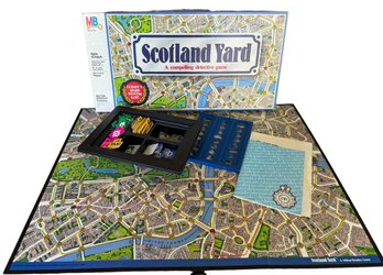 1985 Milton Bradley 'Scotland Yard' Board Game