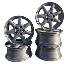 Set Of Five Cadillac Seville 16 Inch Spoked Wheels