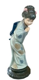 Rare LLADRO Geisha SAYONNANA Figurine