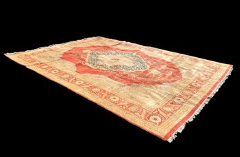 Large 9 X 12 Coral Carpet With Center Medallion