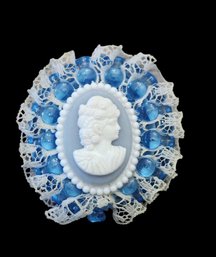 Vintage Handmade Artisan Cameo Pin/Brooch