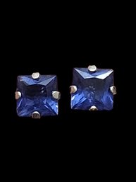 Beautiful Vintage Sterling Silver Blue Sapphire Color Stud Earrings