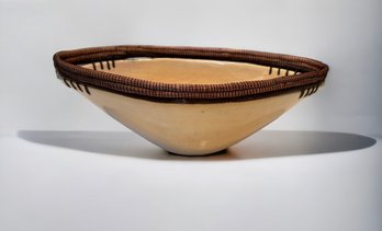 Oyanka Hand Crafted Made In Nicaragua Pottery Bowl