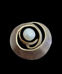 Vintage Sterling Silver Pearl Color Spiral Pendant