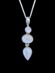 Beautiful Vintage Sterling Silver Rainbow Moonstone Necklace