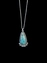 Vintage Native American Sterling Silver Green Turquoise Teardrop Necklace