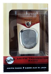 NEW IN BOX Retro AM/FM Transistor Radio