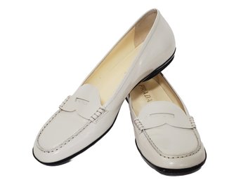 Ladies PRADA Made In Italy Bone Patent Leather Size 9.5 Loafer Shoes