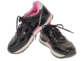 Ladies Kangaroos Roos Black & Pink Size 10 Casual Lace Up Sneakers