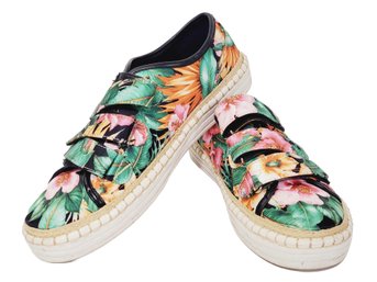 Fergie Ladies Size 9.5M Floral Sneakers