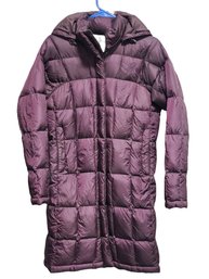 The North Face Ladies Quilted Maroon Coat Size Small With Hood