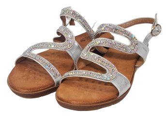 Never Worn Ladies Patrizia Roria Silver Sparkly Strappy Sandals In Size 9.5 In Box