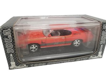 1969 Pontiac GTO Iola Old Car Show July 13-15, 2001 1:24 Die Cast Car