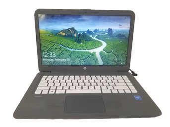 HP Stream Laptop PC - 14' HD, Intel Celeron N3060, 4 GB RAM, 32 GB