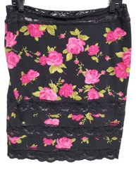 NWT Betsey Johnson Ladies Size Large Cotton Spandex Black & Hot Pink Floral Skirt With Lace Accents