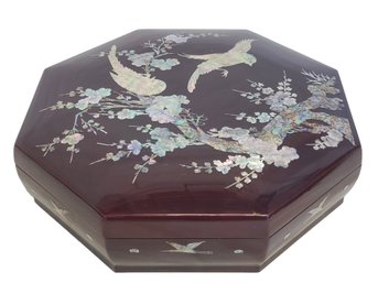 Vintage Gu-jeol-pan (side Dish Tray Used For Korean Food) Finished In Mother Of Pearl And Black Lacquer