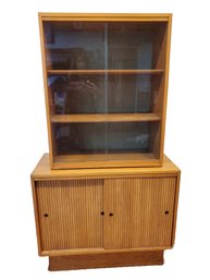 Vintage Mid Century Modern 1950s Solid Wood Slatted 2 Piece China Dining Display Hutch Cabinet (Mengel?)