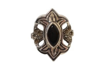 Vintage Sterling Silver & Black Onyx Marcasite Ring - Size 7.25