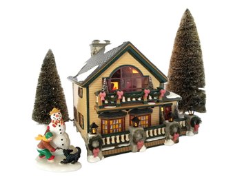 2001 Department 56 Christmas Lake Chalet Snow Village House Lighted With Box - Retired