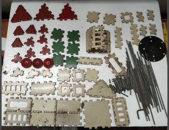 Antique Stanlo Master Building Toy Kit With 50 Pieces. Manf By Stanlo Of New Britain, Conn  1930s       B2