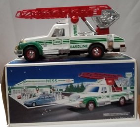 1994 Hess Rescue Truck Original Box- 6 Tires,Working Lights, Flashers, Horn & Siren!             E1