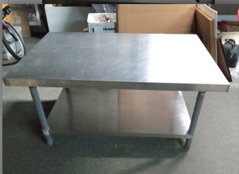 Heavy Duty Stainless Steel Restaurant Prep Table.       CV