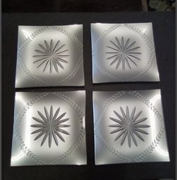 4 Square Glass Dishes With Silver Colored Back And Decorative Pattern    E3