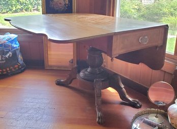 Beautiful Antique Double Drop Leaf Table With Lovely Carvings On The Turned Acanthus Pedestal & Legs