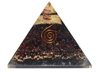 756 CT Black Tourmaline Organic Pyramid