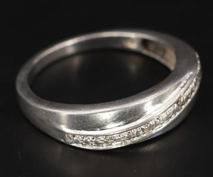 Vintage Diamond Wavy Tapered Band Ring In Sterling