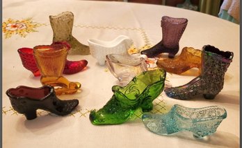 11 Vintage And Colorful Glass Shoes & Boots- Two Cat Faces