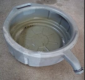 Oil Drain Pan With Spout & Handle