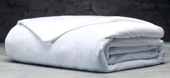 New In Box Luxome Weighted Blanket Bamboo Lyocell & Minky, White, Retailed For $155