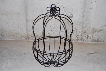 Round Metal Hanging Flower Basket